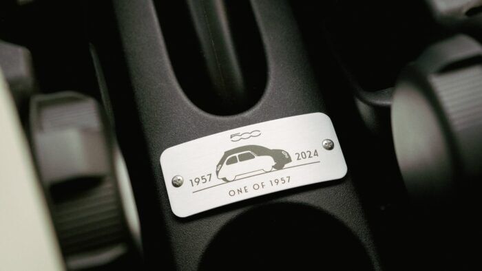 Fiat 500 Collezione 1957 Detalle 5 700x394