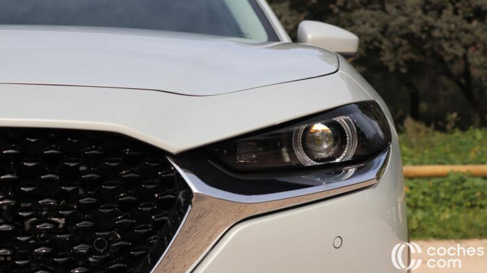 Mazda CX 30 2024 E SkyActiv X Prueba Detalle 7 700x393