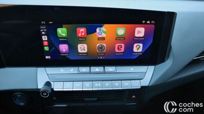 Opel Astra ST PHEV Prueba Interior 17 700x393