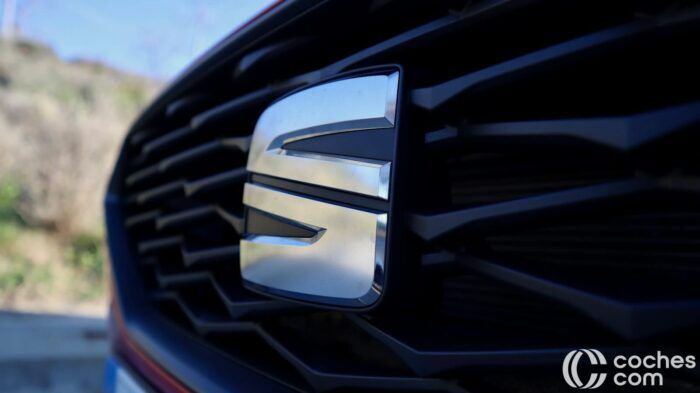 Seat Leon 10 ETSI Prueba Detalle 3 700x393