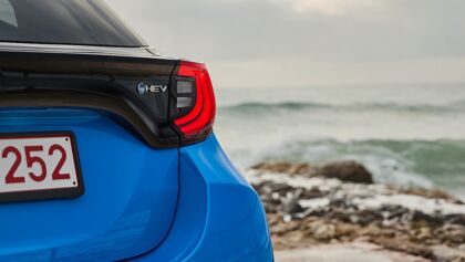 Ventas de híbridos en Europa 2023: los no enchufables vencen a los PHEV