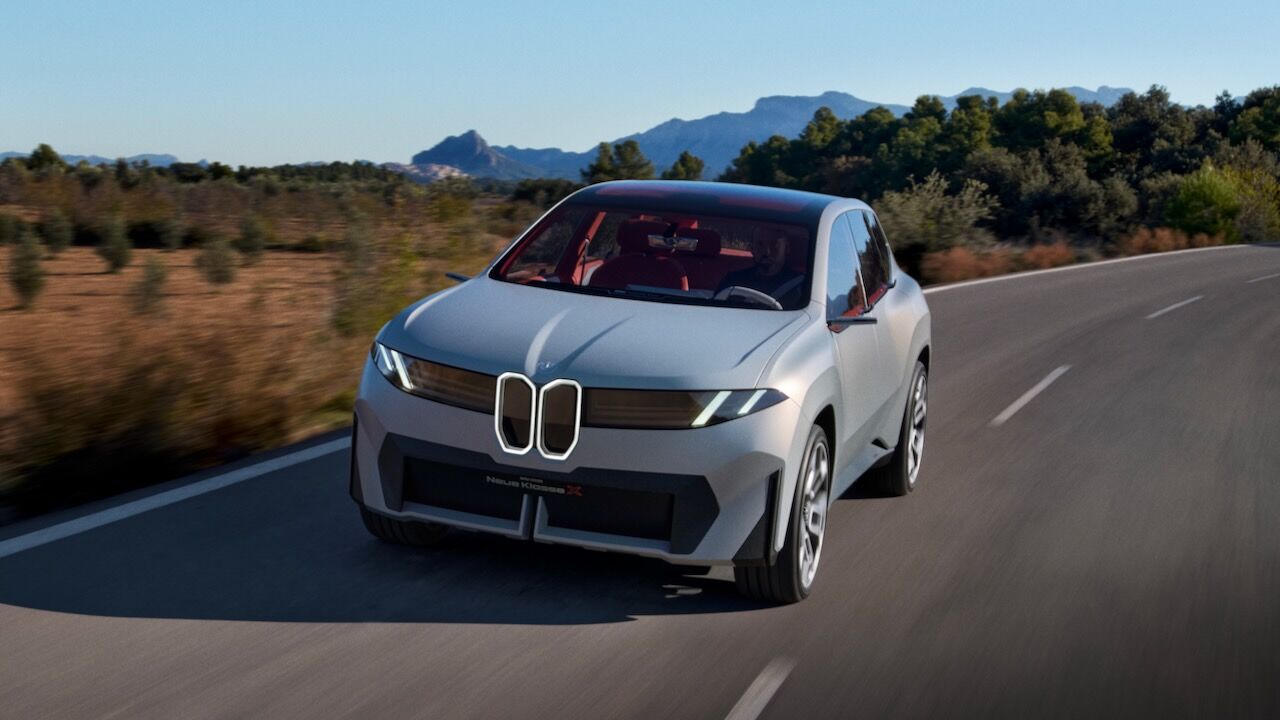 BMW Vision Neue Klasse X 12