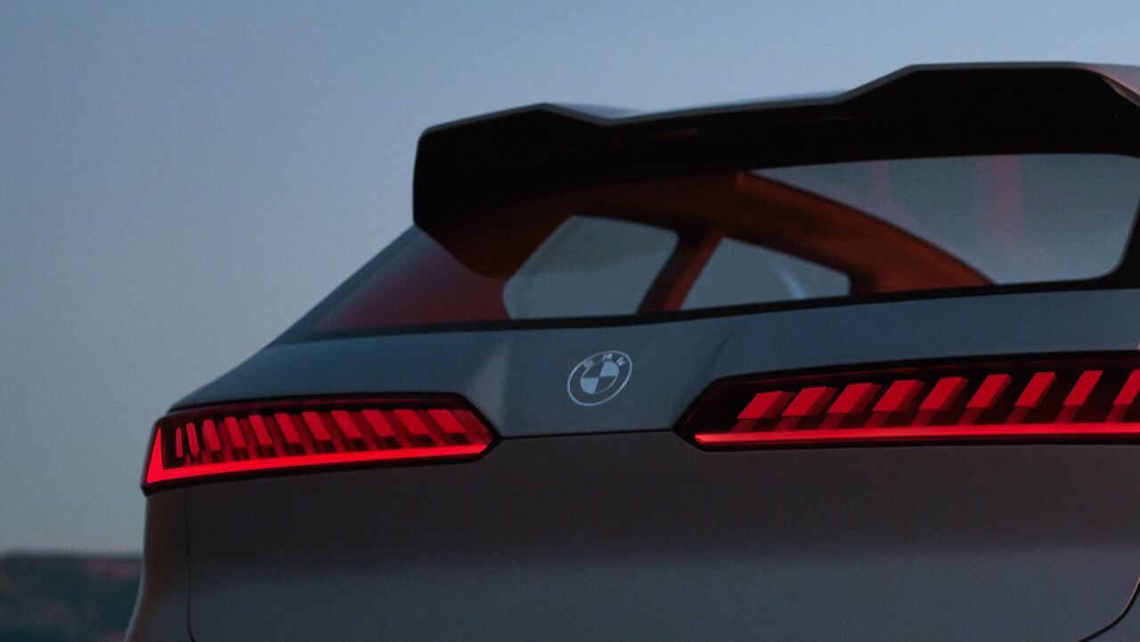 BMW Vision Neue Klasse X 14