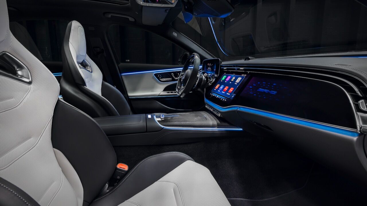 Mercedes AMG E 53 Hybrid 4MATIC 12