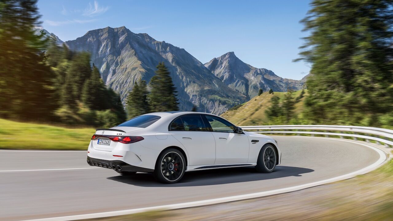 Mercedes AMG E 53 Hybrid 4MATIC 3