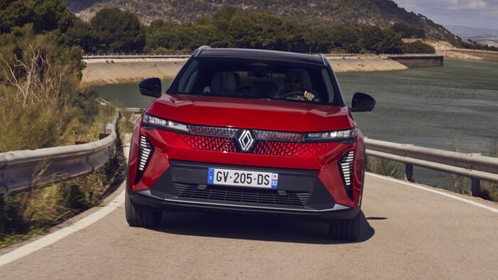 Renault Scenic E Tech 2024 Prueba 4 700x394