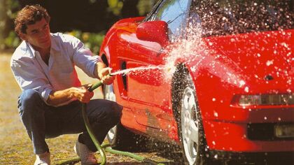 ¿Tú también sigues obsesionado con el Honda NSX de Ayrton Senna? Está a la venta&#8230;