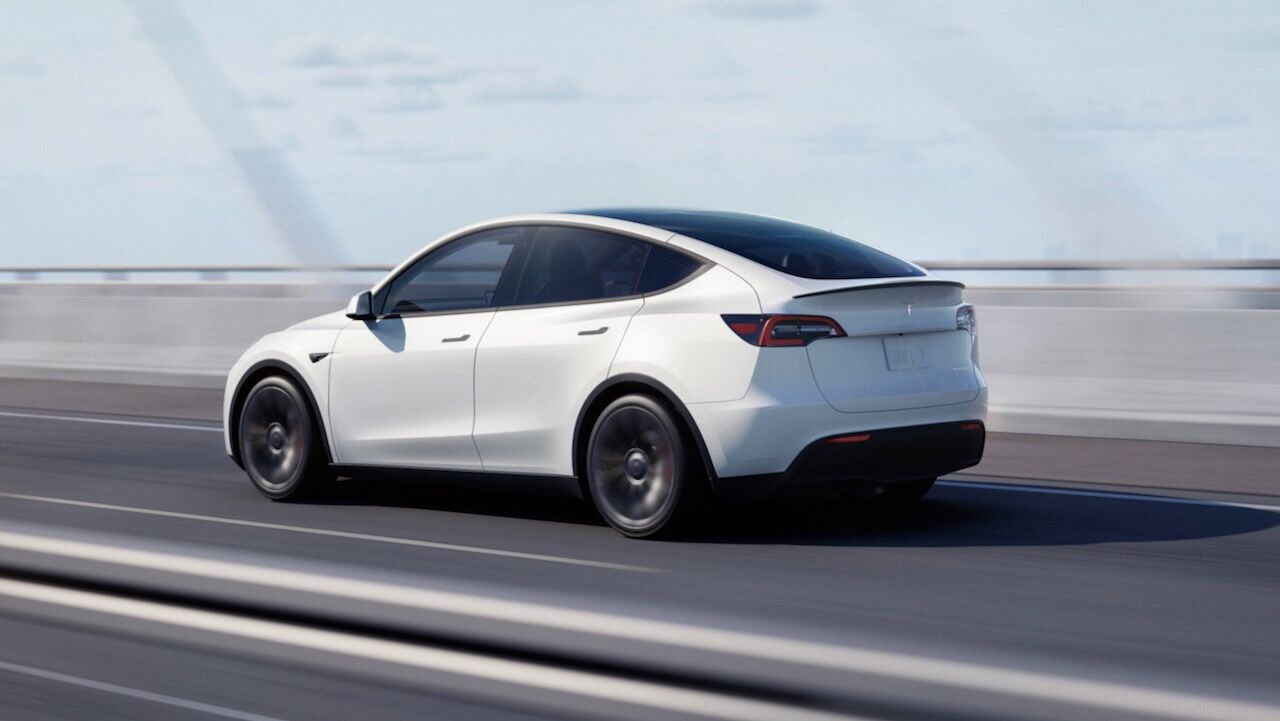 Tesla Model Y 2 1