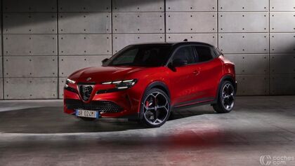 Alfa Romeo Junior Elettrica Veloce 2024