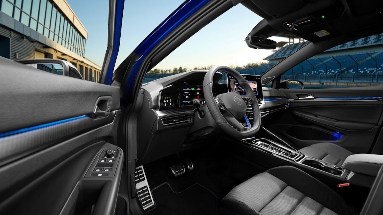 Volkswagen Golf R 2024 19