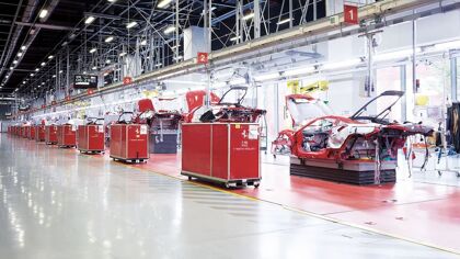 Ferrari no quiere que sus híbridos y eléctricos pierdan valor