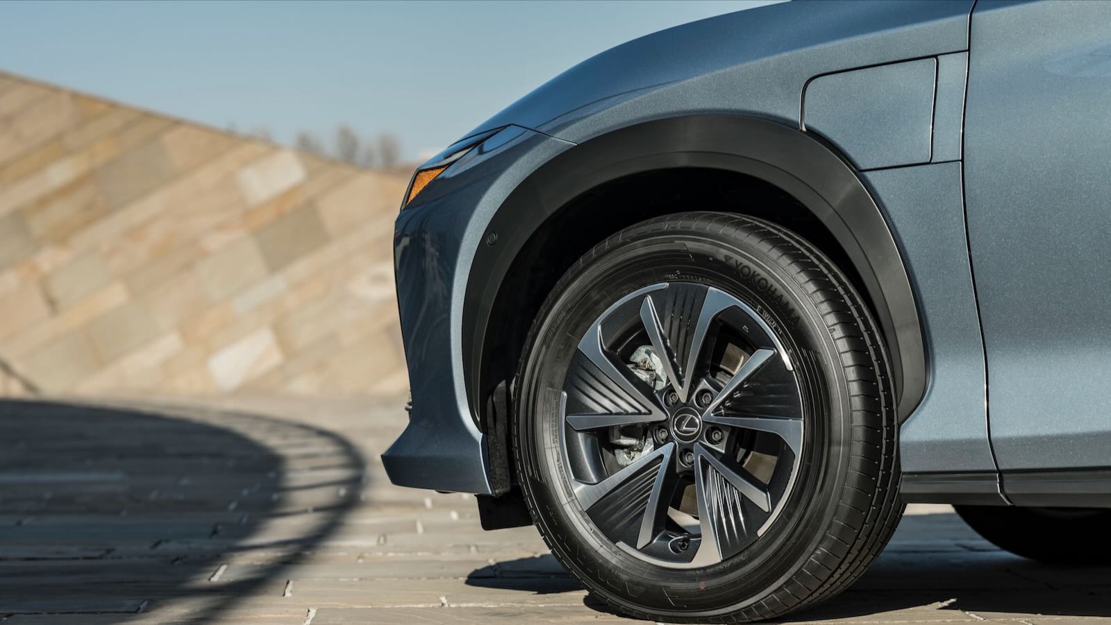 Lexus RZ 300e 2024 11