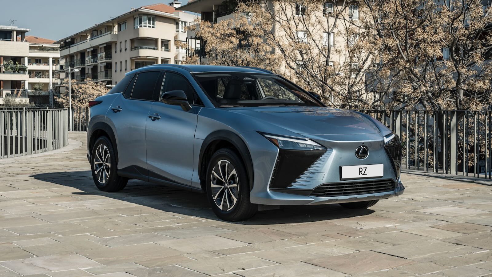 Lexus RZ 300e 2024 9