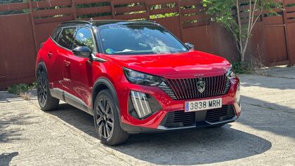 Peugeot 2008 Hybrid 136 CV, a prueba: con etiqueta ECO y más ventajas