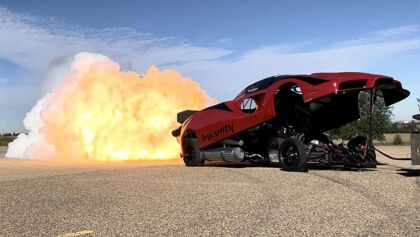 Este dragster casero se llama «Locura» y quiere alcanzar 640 km/h