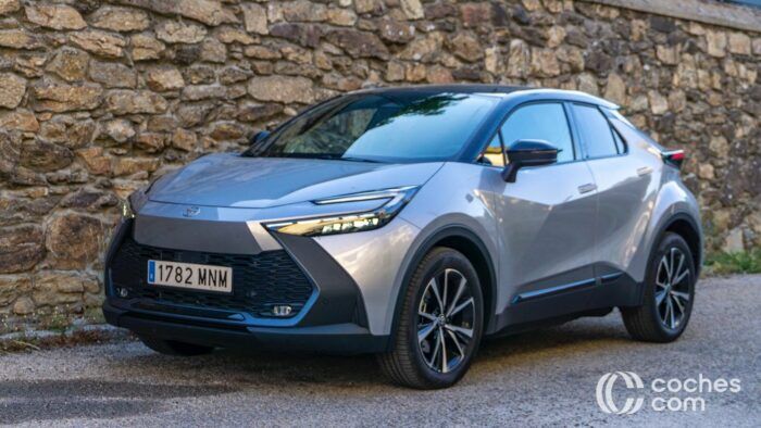 Toyota C HR PLug In Hybrid 2024 Prueba 11 700x394
