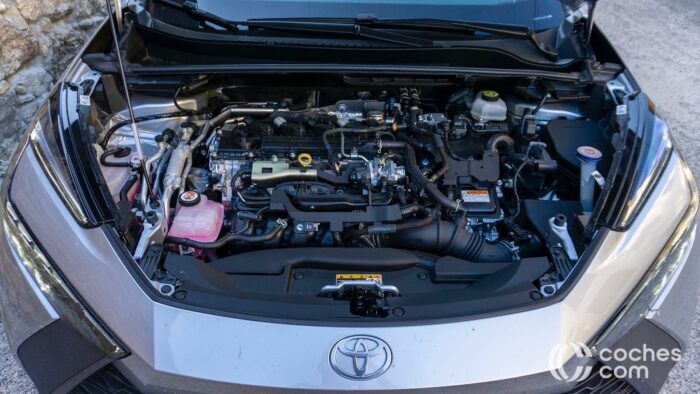 Toyota C HR PLug In Hybrid 2024 Prueba Motor 1 700x394