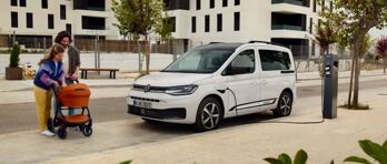 El Volkswagen Caddy eHybrid anima el mercado de monovolúmenes híbridos