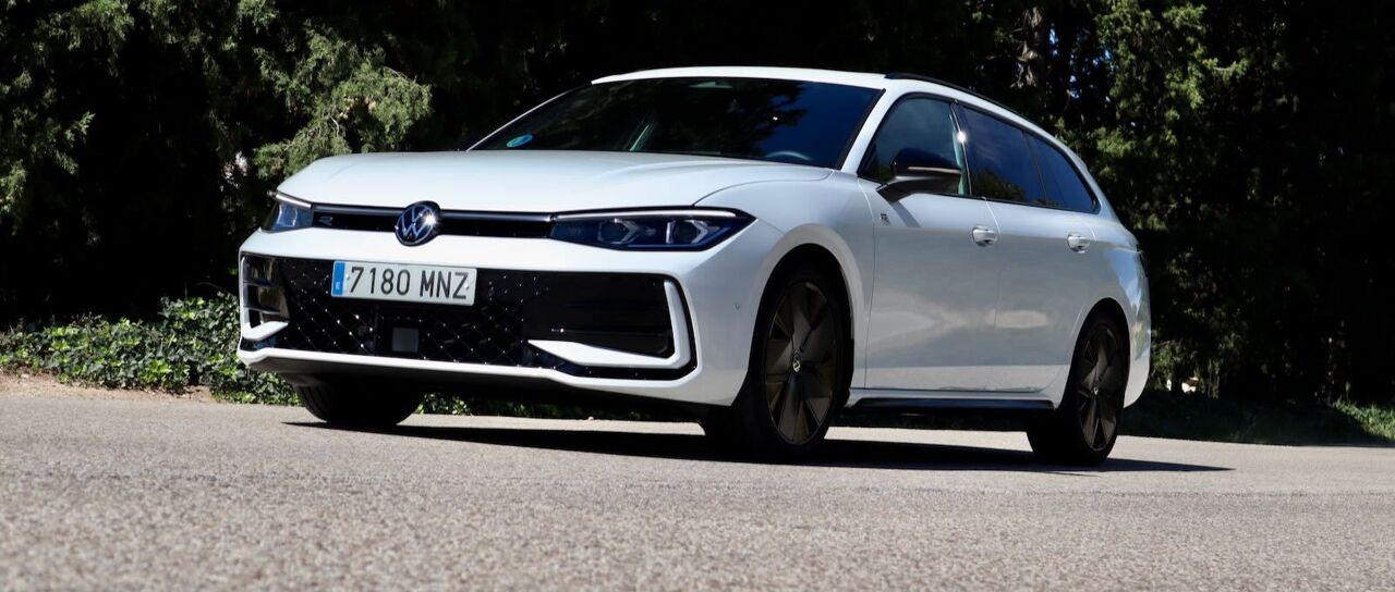 Todas las noticias de coches en un solo portal: Pruebas, fotos, vídeos, informes...