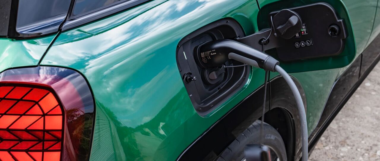 Todas las noticias de coches en un solo portal: Pruebas, fotos, vídeos, informes...