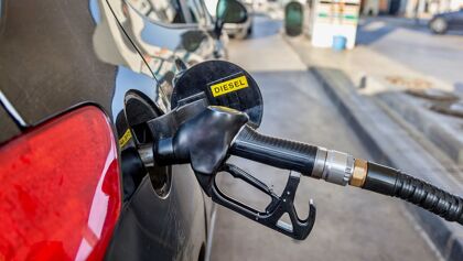No subir el precio del diésel le ha costado a España 1.100 millones de euros