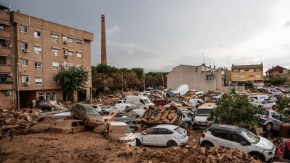 Tráfico dará de baja temporal a los vehículos afectados por la DANA y simplificará las gestiones