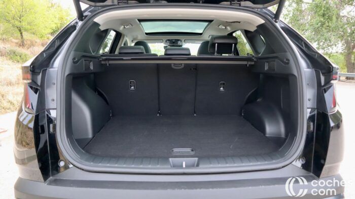 Hyundai Tucson HEV 2024 Prueba Maletero 1 700x393