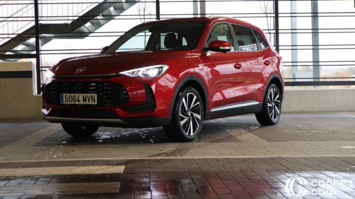 MG ZS Hybrid Prueba 1 700x393