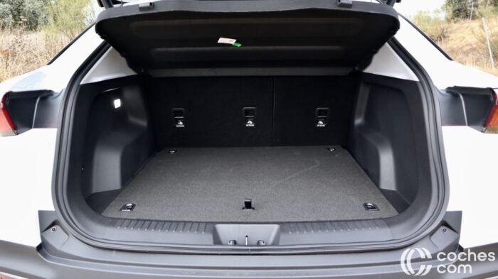 Omoda 5 EV Prueba Maletero 1 700x393