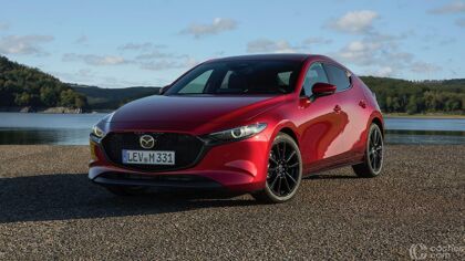 Mazda 3 2.5 e-Skyactiv G Nagisa 2025