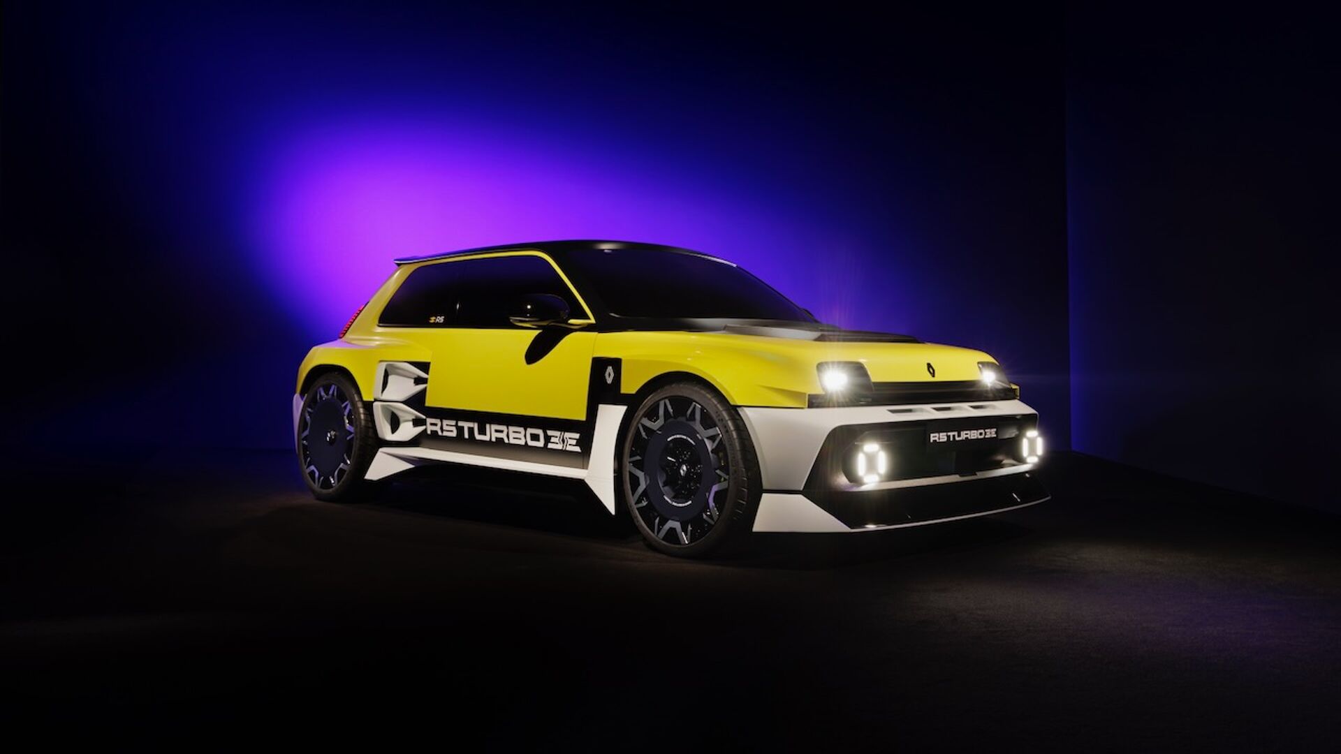 Renault 5 Turbo 3E – Photos
