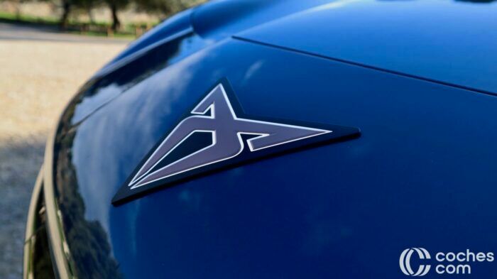 Cupra Tavascan VZ Prueba Detalle 9 700x393