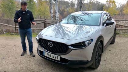 ¿Tiene sentido un motor de 2.5 litros en el Mazda CX-30? Lo analizamos en vídeo