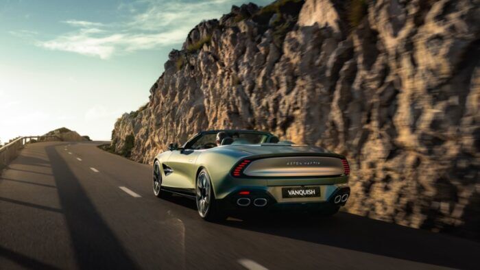 Aston Martin Vanquish Volante 2025 5 700x394