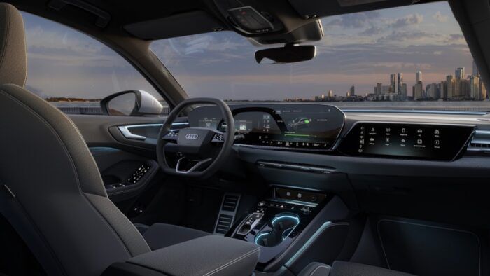 Audi A5 E Hybrid Quattro 4 700x394