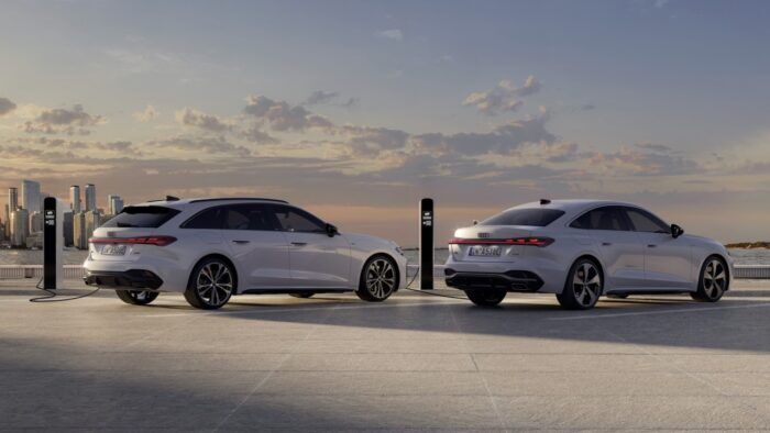 Audi A5 E Hybrid Quattro 8 700x394