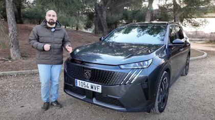 ¿Merece la pena el Peugeot 5008 si buscas más un monovolumen que un SUV?