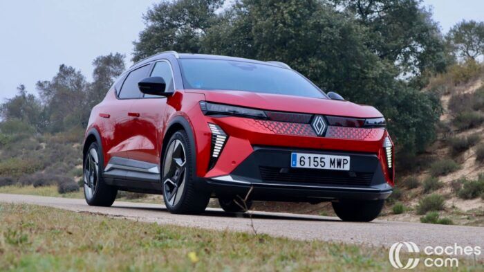 Renault Scenic 2025 Prueba 11 700x393