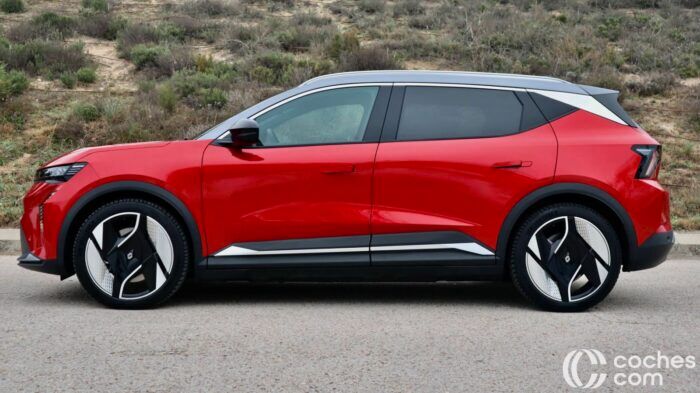 Renault Scenic 2025 Prueba 3 700x393