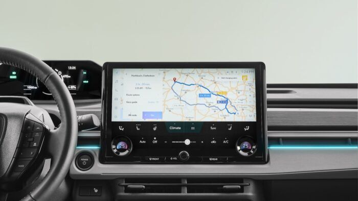 Toyota C HR 2025 10 700x394