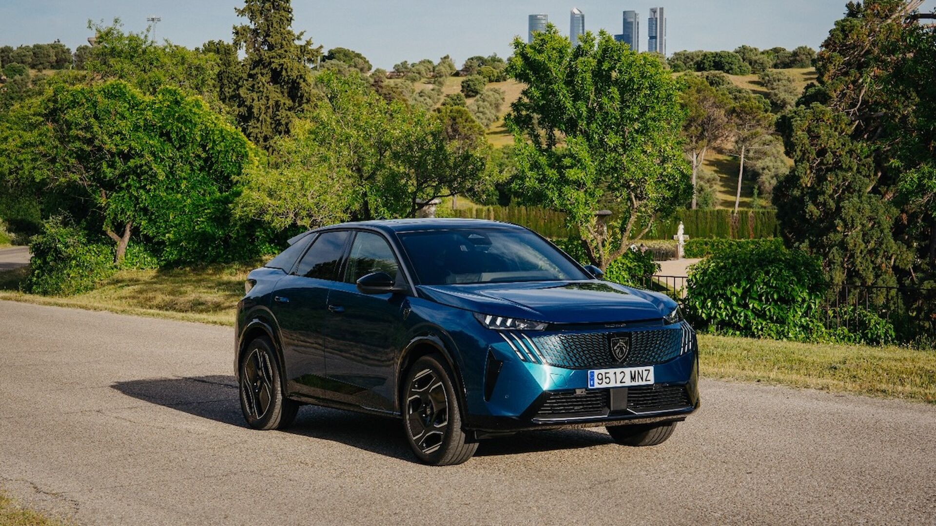 Peugeot Plug-In Hybrid 195 &#8211; 3