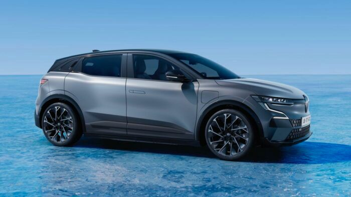 Renault Megane E TECH Esprit Alpine 2025 3 700x394