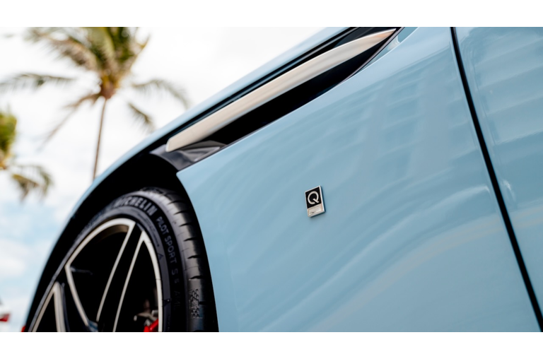 Aston-Martin-DB12-Volante-Palm-Beach-Edition-2.jpeg