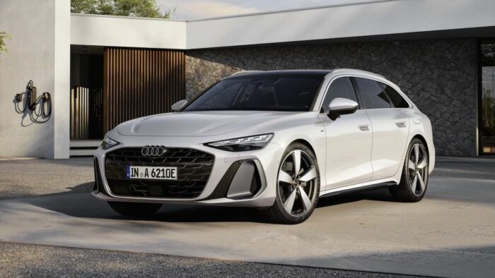 Audi A6 Avant E Hybrid Quattro S Line 2025 1 700x394