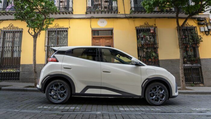 BYD Dolphin Surf Comfort 2025 7 700x394