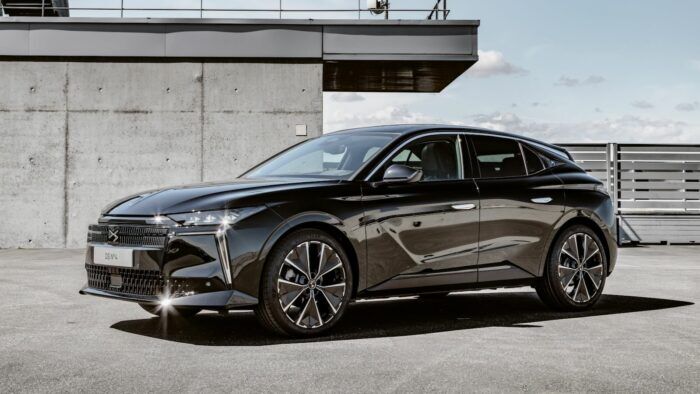 DS N 4 E Tense Etoile 2025 4 700x394