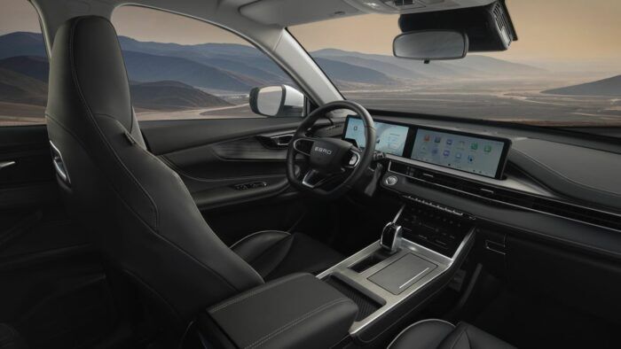 Ebro S400 2025 Interior 3 700x394