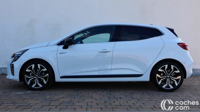 Mitsubishi Colt HEV Prueba 2 700x394