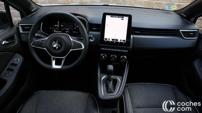 Mitsubishi Colt HEV Prueba Interior 15 700x393