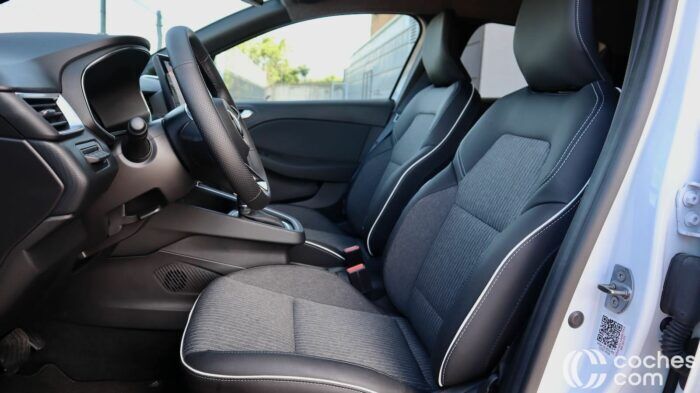 Mitsubishi Colt HEV Prueba Interior 20 700x393